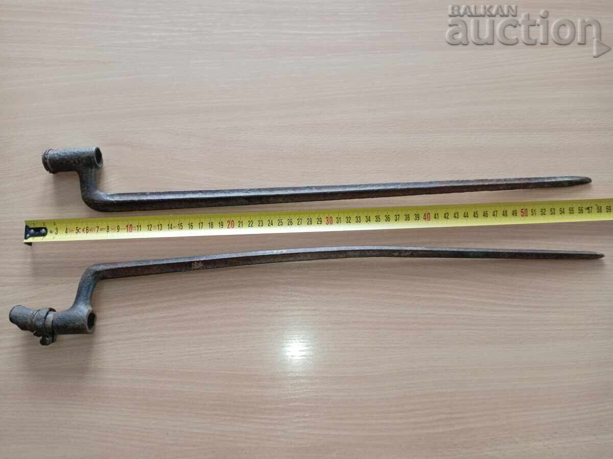 старинен байонет иглен щик началото на 19ти век лот два броя - 7 старинен байонет иглен щик началото на 19ти век лот два броя - 7