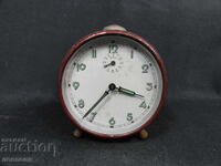 БЗЦ СТАР РЕТРО МЕХАНИЧЕН ЧАСОВНИК БУДИЛНИК