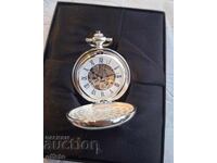 ΚΑΙΝΟΥΡΙΟ ΜΕ ΚΟΥΤΙ ΚΑΙ ΕΓΓΡΑΦΑ