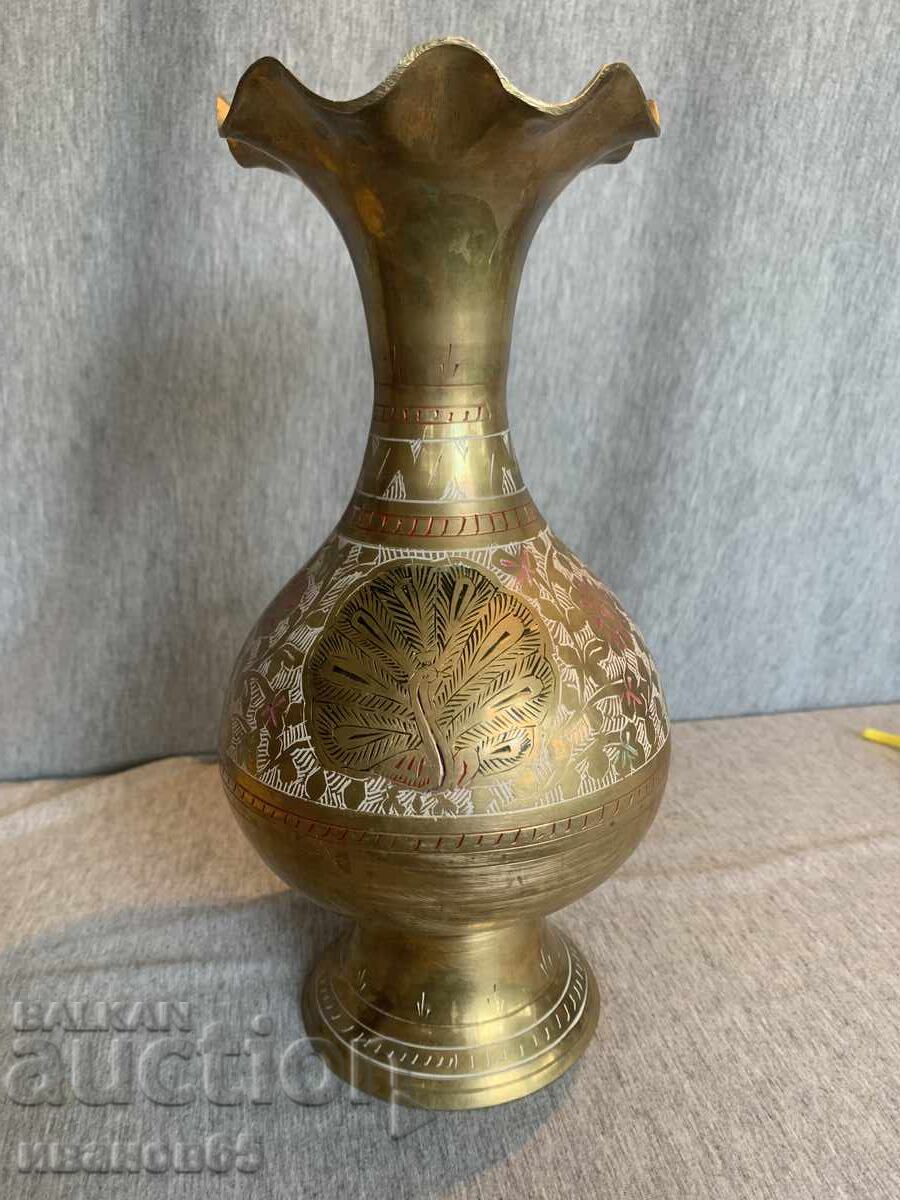 бронзова флорална ваза бронзова флорална ваза