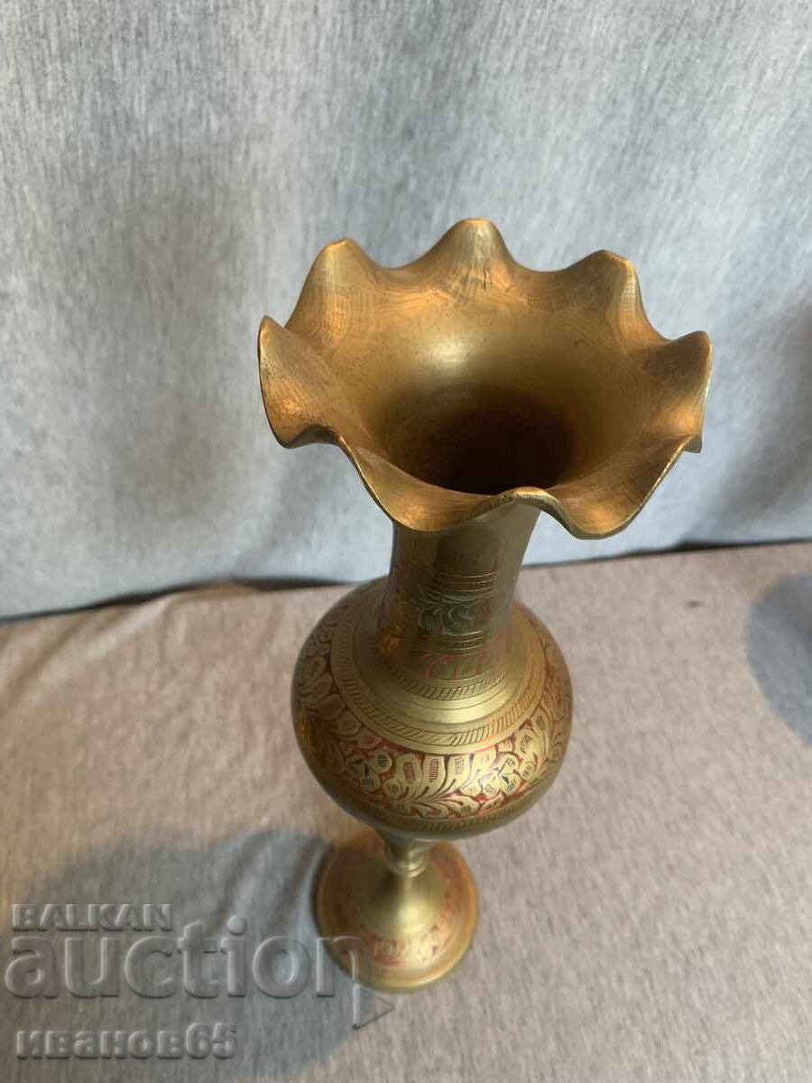 Доставка на Ваза, месинг и ръчно гравиран емайл, с пиедестал Доставка на Ваза, месинг и ръчно гравиран емайл, с пиедестал