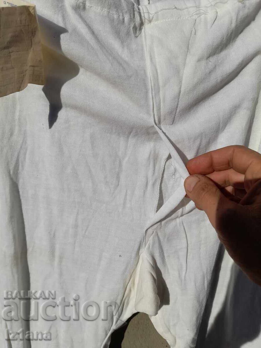 Доставка на Стари дълги гащи Доставка на Стари дълги гащи