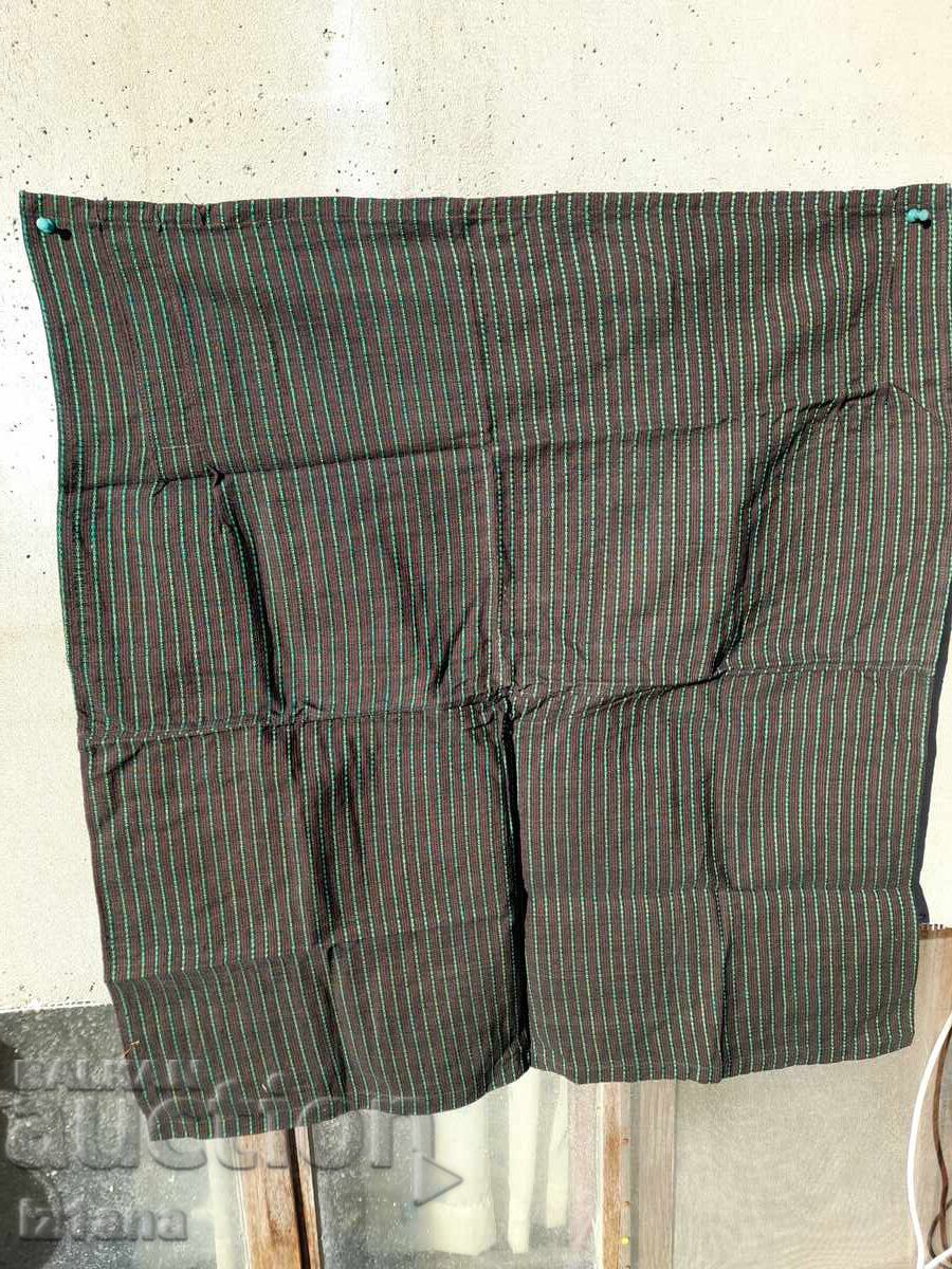 Un șorț vechi cu preț € 11.00 | 21.51 BGN