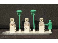 MATCHBOX LESNEY - Accessory Pack No. 1b - BP Petrol Pumps