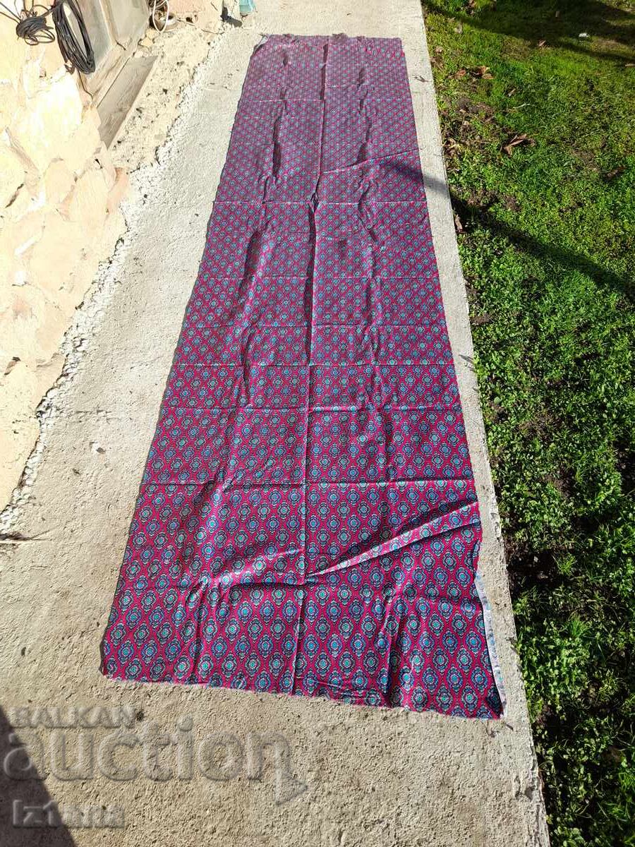 Δημοπρασία Παλιό ύφασμα Δημοπρασία Παλιό ύφασμα