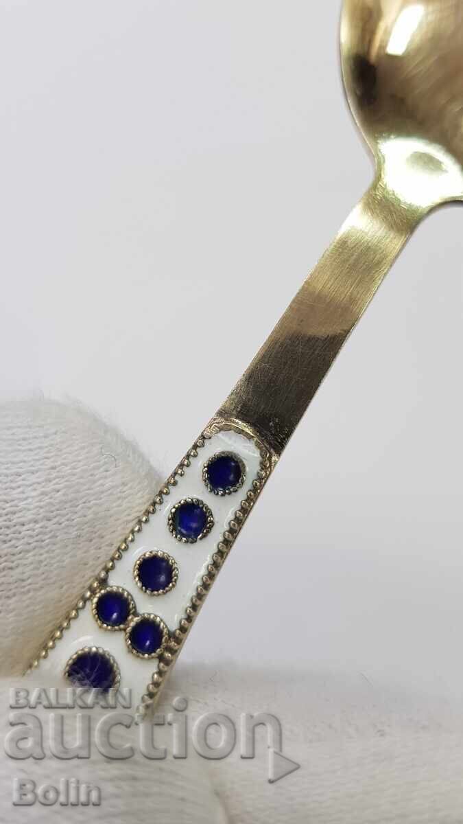 Аукцион Сребърна, позлатена лъжичка с Емайл СССР-РУСИЯ - 916 проба Аукцион Сребърна, позлатена лъжичка с Емайл СССР-РУСИЯ - 916 проба