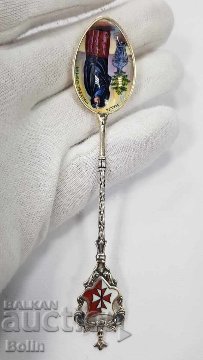 Linguriță argintată, aurită cu Email Pictural - Malta 800 pr - 6 Linguriță argintată, aurită cu Email Pictural - Malta 800 pr - 6