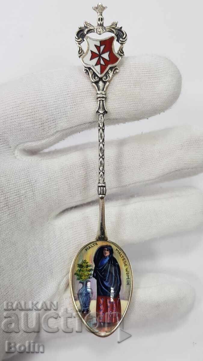 Linguriță argintată, aurită cu Email Pictural - Malta 800 pr Linguriță argintată, aurită cu Email Pictural - Malta 800 pr