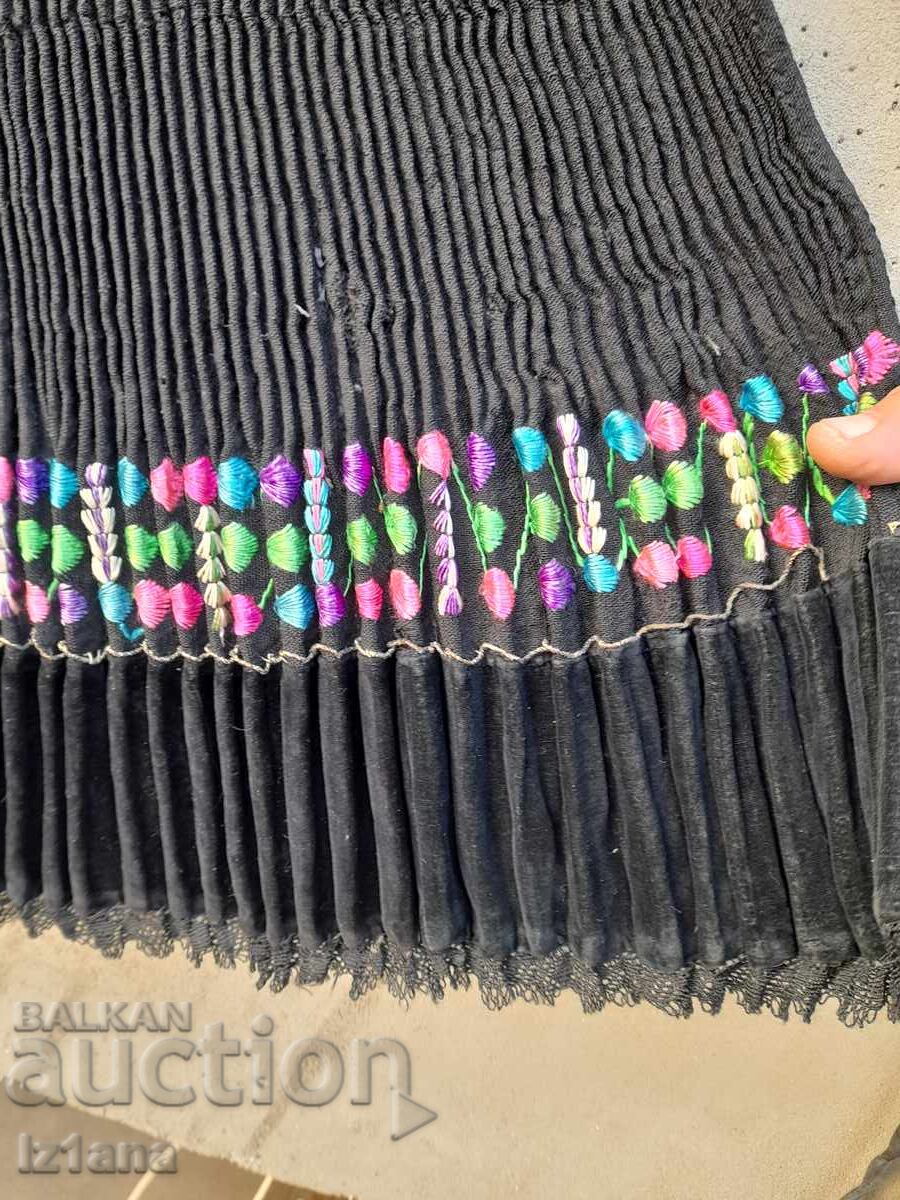 Старинен бръчник с цена € 80.00 | 156.47 лв.