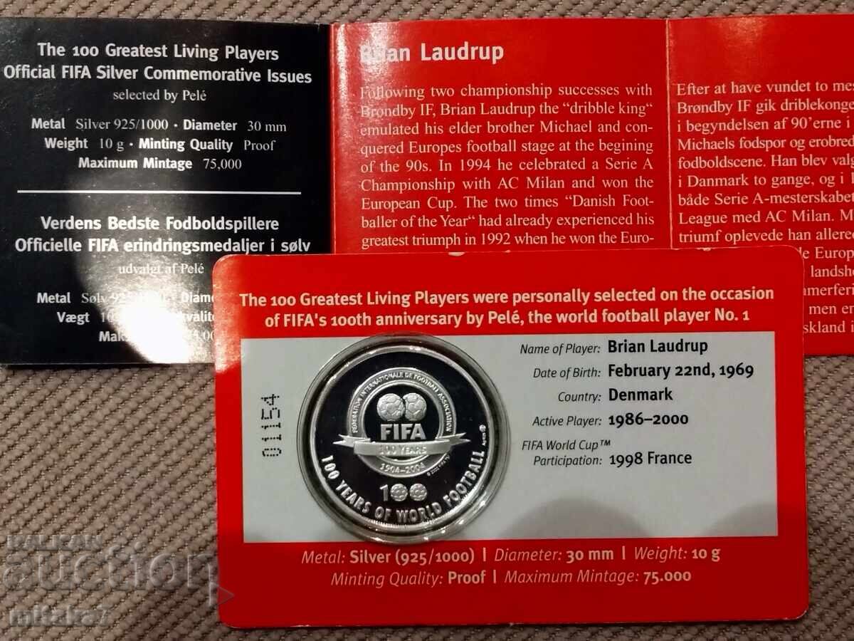 Сребърен медал, ФИФА с цена € 28.00 | 54.76 лв. Сребърен медал, ФИФА с цена € 28.00 | 54.76 лв.