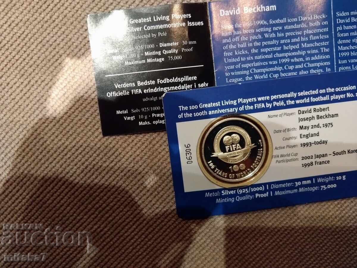 Сребърен медал, ФИФА с цена € 28.00 | 54.76 лв. Сребърен медал, ФИФА с цена € 28.00 | 54.76 лв.