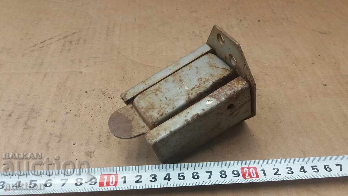 Аукцион Стар перфоратор за самотаксуване на билети Аукцион Стар перфоратор за самотаксуване на билети