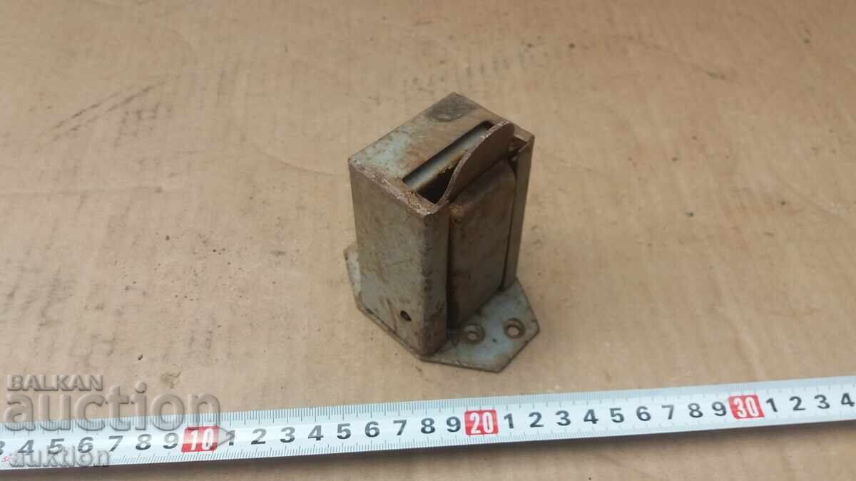 Стар перфоратор за самотаксуване на билети - 5 Стар перфоратор за самотаксуване на билети - 5