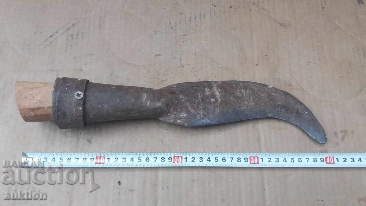 Σφυρήλατο αναγεννησιακό δρεπάνι για κλάδεμα θάμνων