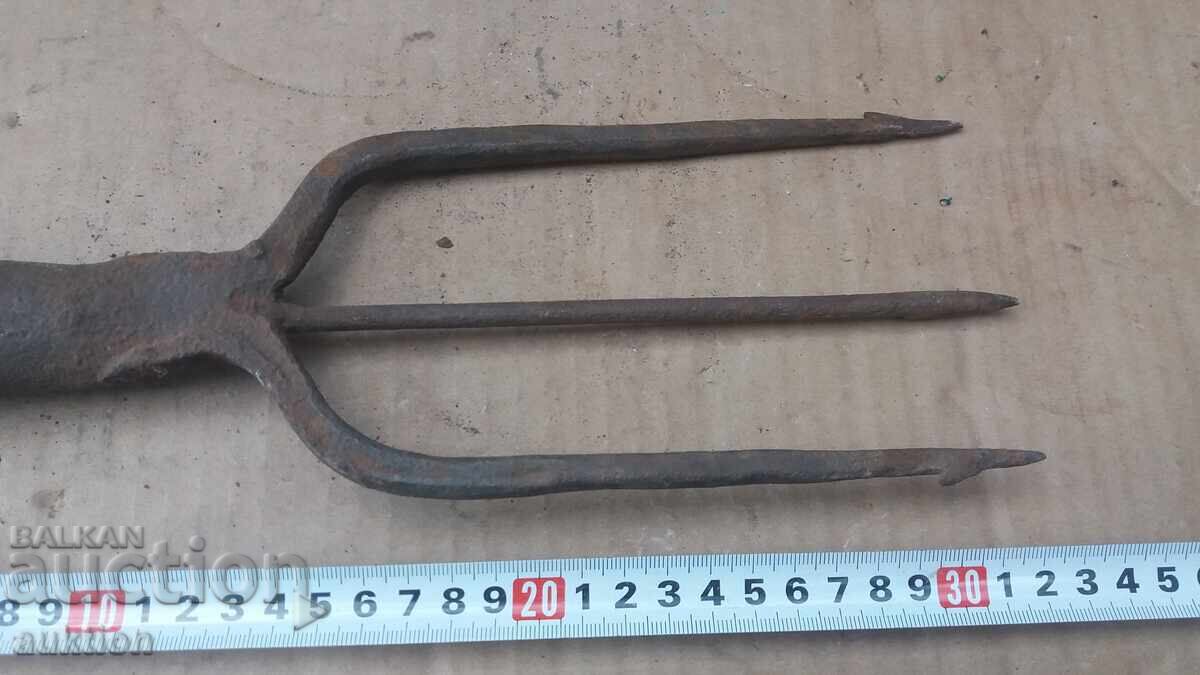 СТАР КОВАН ТРИЗЪБЕЦ с цена € 19.99 | 39.10 лв. СТАР КОВАН ТРИЗЪБЕЦ с цена € 19.99 | 39.10 лв.