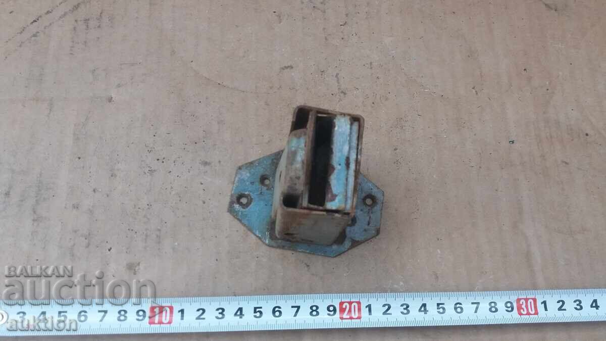 Стар перфоратор за самотаксуване на билети - 6 Стар перфоратор за самотаксуване на билети - 6