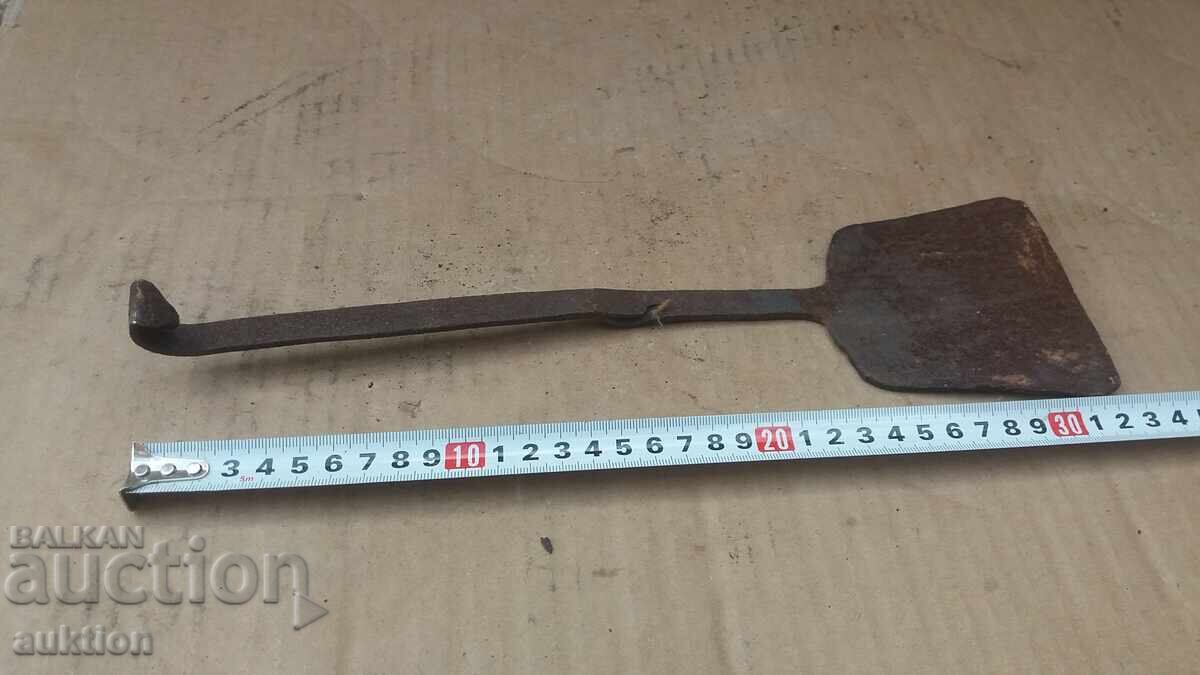 КОВАНА ВЪЗРОЖДЕНСКА ОГРИБКА с цена € 4.99 | 9.76 лв. КОВАНА ВЪЗРОЖДЕНСКА ОГРИБКА с цена € 4.99 | 9.76 лв.