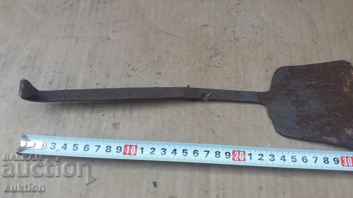 Доставка на КОВАНА ВЪЗРОЖДЕНСКА ОГРИБКА Доставка на КОВАНА ВЪЗРОЖДЕНСКА ОГРИБКА