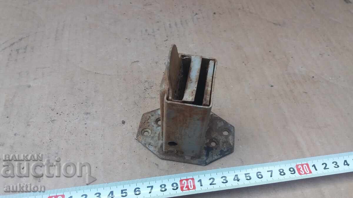 Δημοπρασία Παλιά γροθιά για αυτοέλεγχο εισιτηρίων Δημοπρασία Παλιά γροθιά για αυτοέλεγχο εισιτηρίων