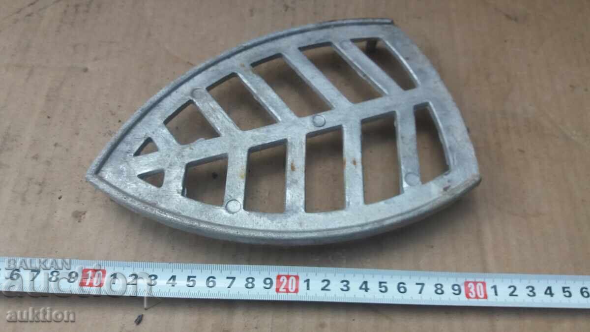 СТАРА ПОСТАВКА ЗА ЮТИЯ с цена € 4.99 | 9.76 лв. СТАРА ПОСТАВКА ЗА ЮТИЯ с цена € 4.99 | 9.76 лв.