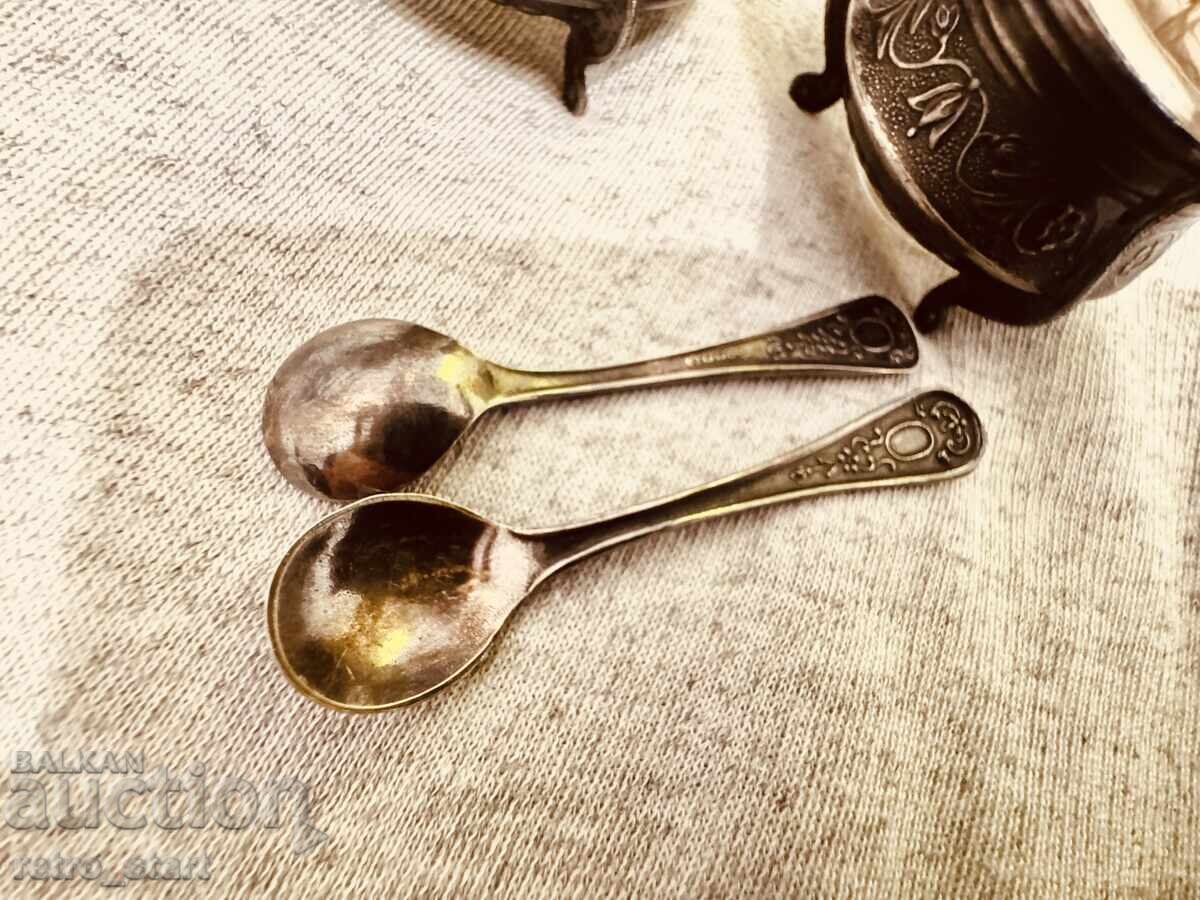 Licitație Borcănașe sovietice pentru caviar, 2 bucăți, noi-nouțe! Licitație Borcănașe sovietice pentru caviar, 2 bucăți, noi-nouțe!