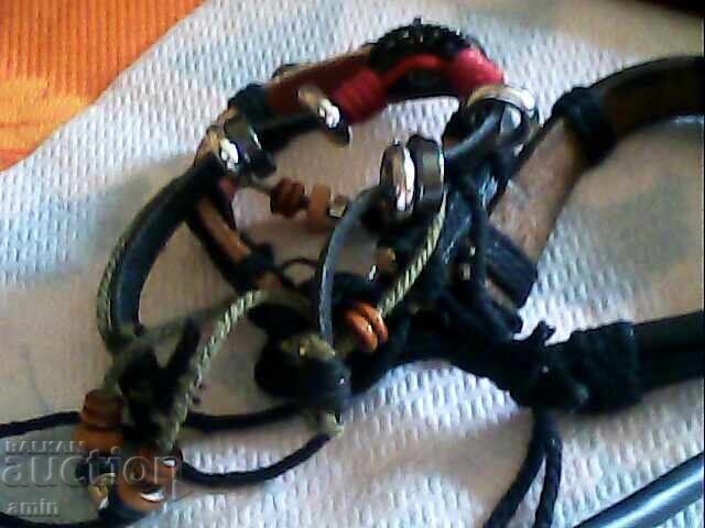 Όμορφα δερμάτινα βραχιόλια με τιμή € 4.00 | 7.82 BGN