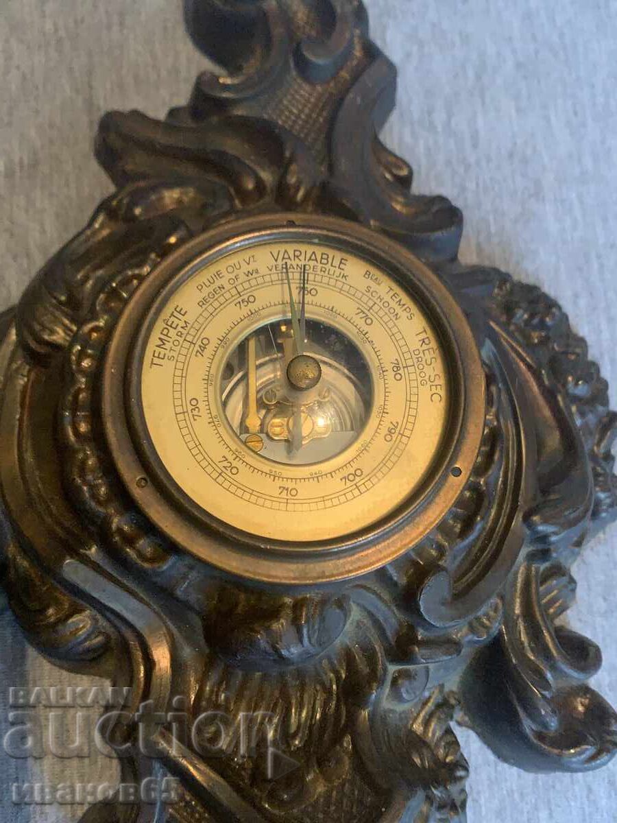 Vechi barometru masiv din bronz cu preț € 45.00 | 88.01 BGN