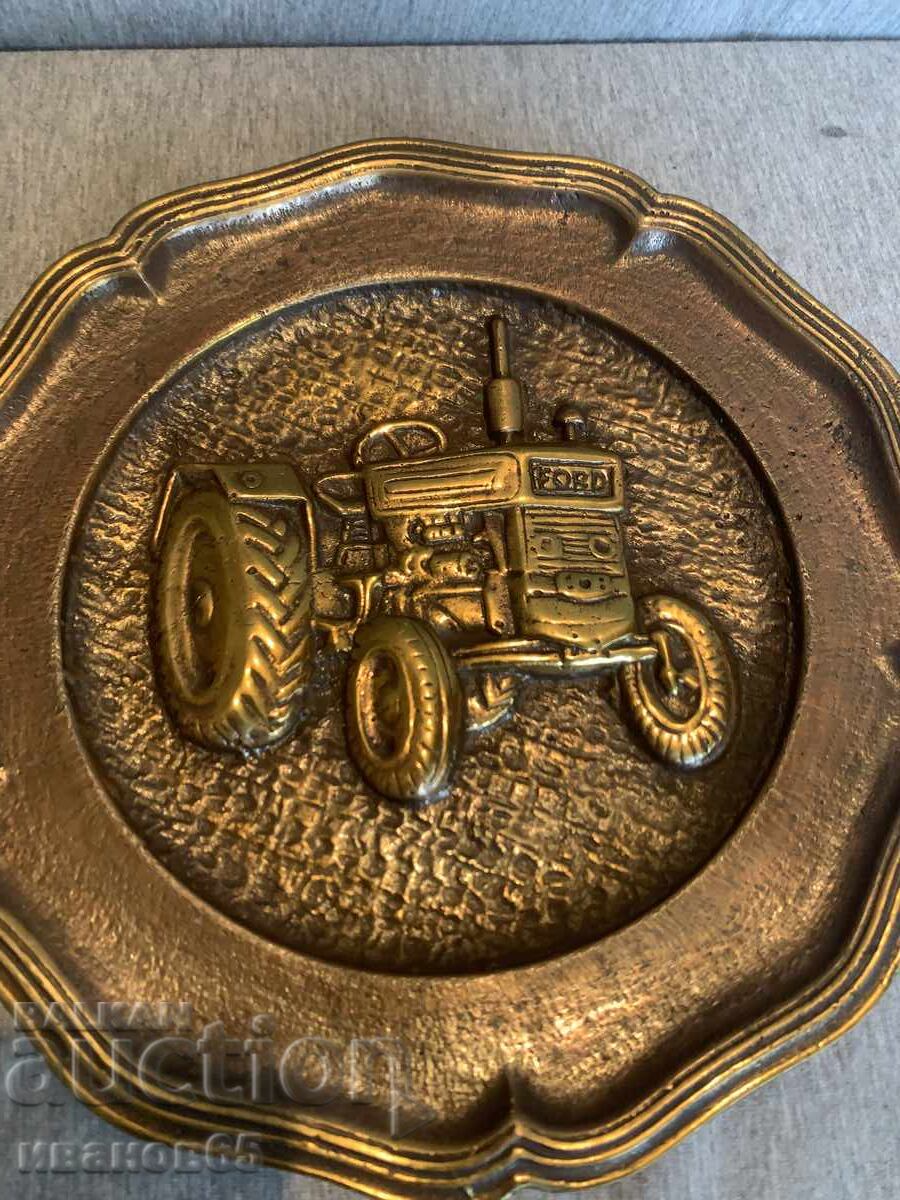старо бронзово пано за стена трактор FORD с цена € 40.00 | 78.23 лв. старо бронзово пано за стена трактор FORD с цена € 40.00 | 78.23 лв.