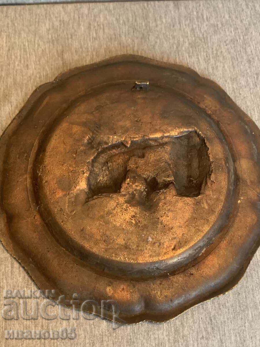 Доставка на старо бронзово пано за стена трактор FORD Доставка на старо бронзово пано за стена трактор FORD