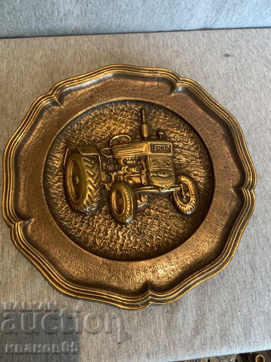 старо бронзово пано за стена трактор FORD - 7 старо бронзово пано за стена трактор FORD - 7