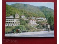 Nu pot traduce "Narechen" deoarece este în chirilică și nu este un titlu de