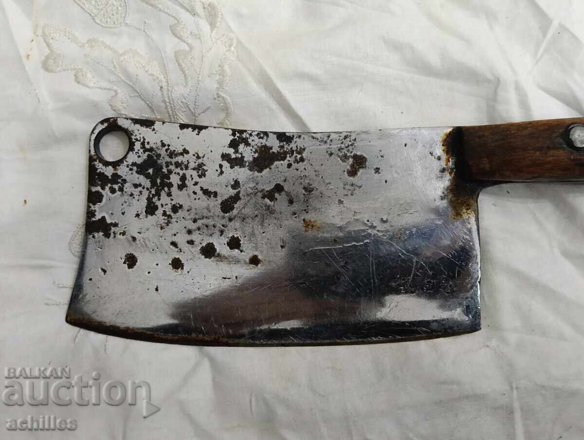 Μαζικό σατράπι με τιμή € 13.00 | 25.43 BGN