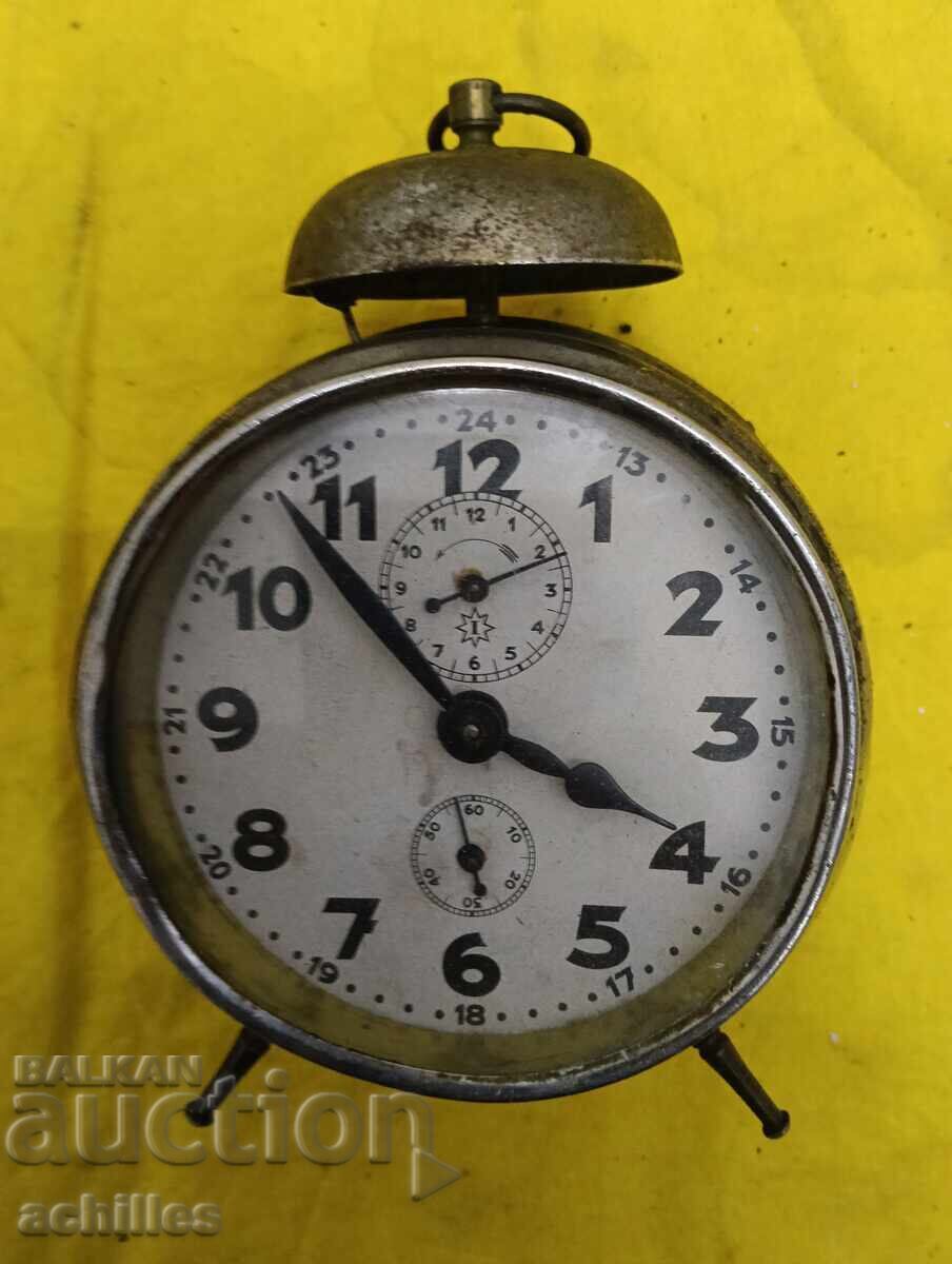 Неработещ будилник Юнгханс с цена € 10.00 | 19.56 лв. Неработещ будилник Юнгханс с цена € 10.00 | 19.56 лв.