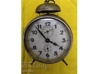 Неработещ будилник Юнгханс