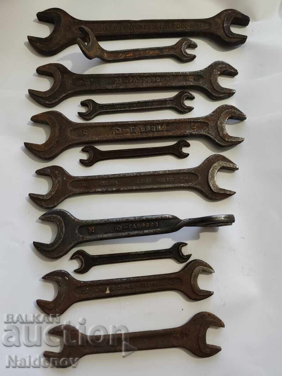 Lot chei Petko Denev 11 buc cu preț € 9.00 | 17.60 BGN