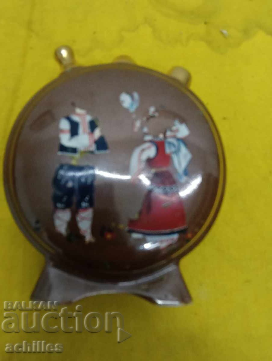 Πορσελάνινο παγούρι Πορσελάνινο παγούρι