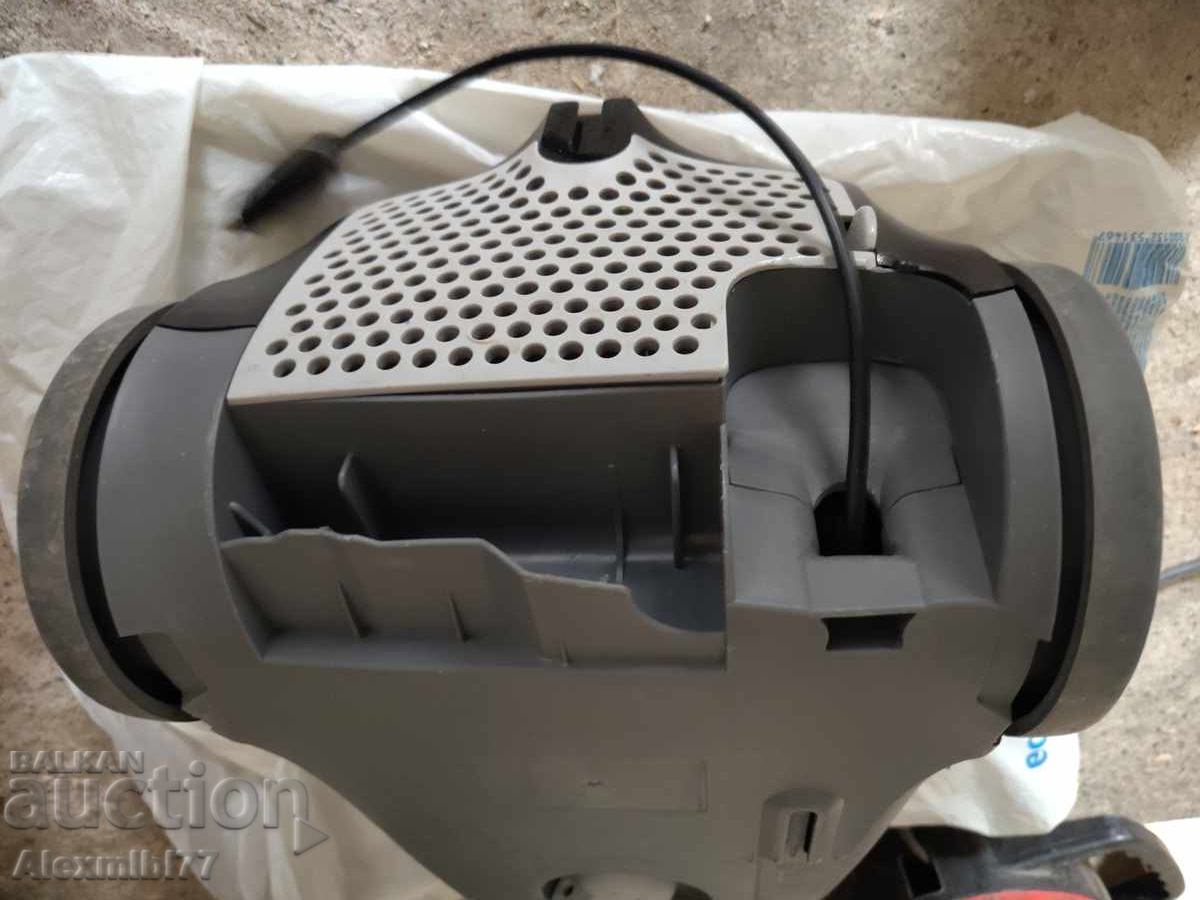 Auction  Old vacuum cleaner - working Electrolux Ergomini for parts
