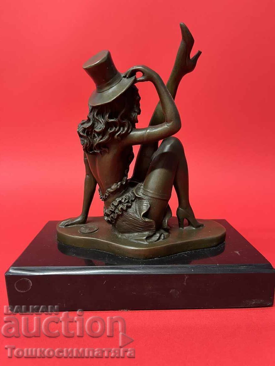 Licitație Statuie de bronz a unei dame-Dansatoare de cabaret Licitație Statuie de bronz a unei dame-Dansatoare de cabaret