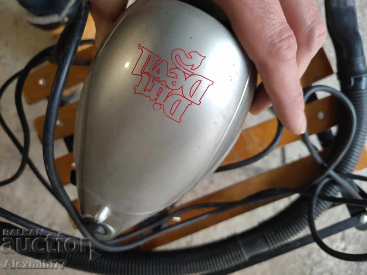 Мини прахосмукачка за кола с цена € 10.00 | 19.56 лв. Мини прахосмукачка за кола с цена € 10.00 | 19.56 лв.