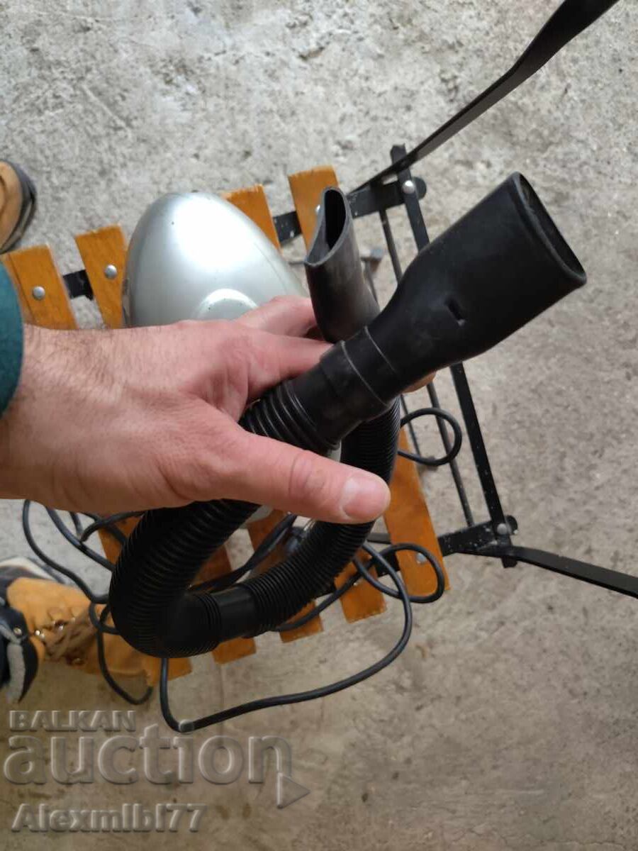 Доставка на Мини прахосмукачка за кола Доставка на Мини прахосмукачка за кола