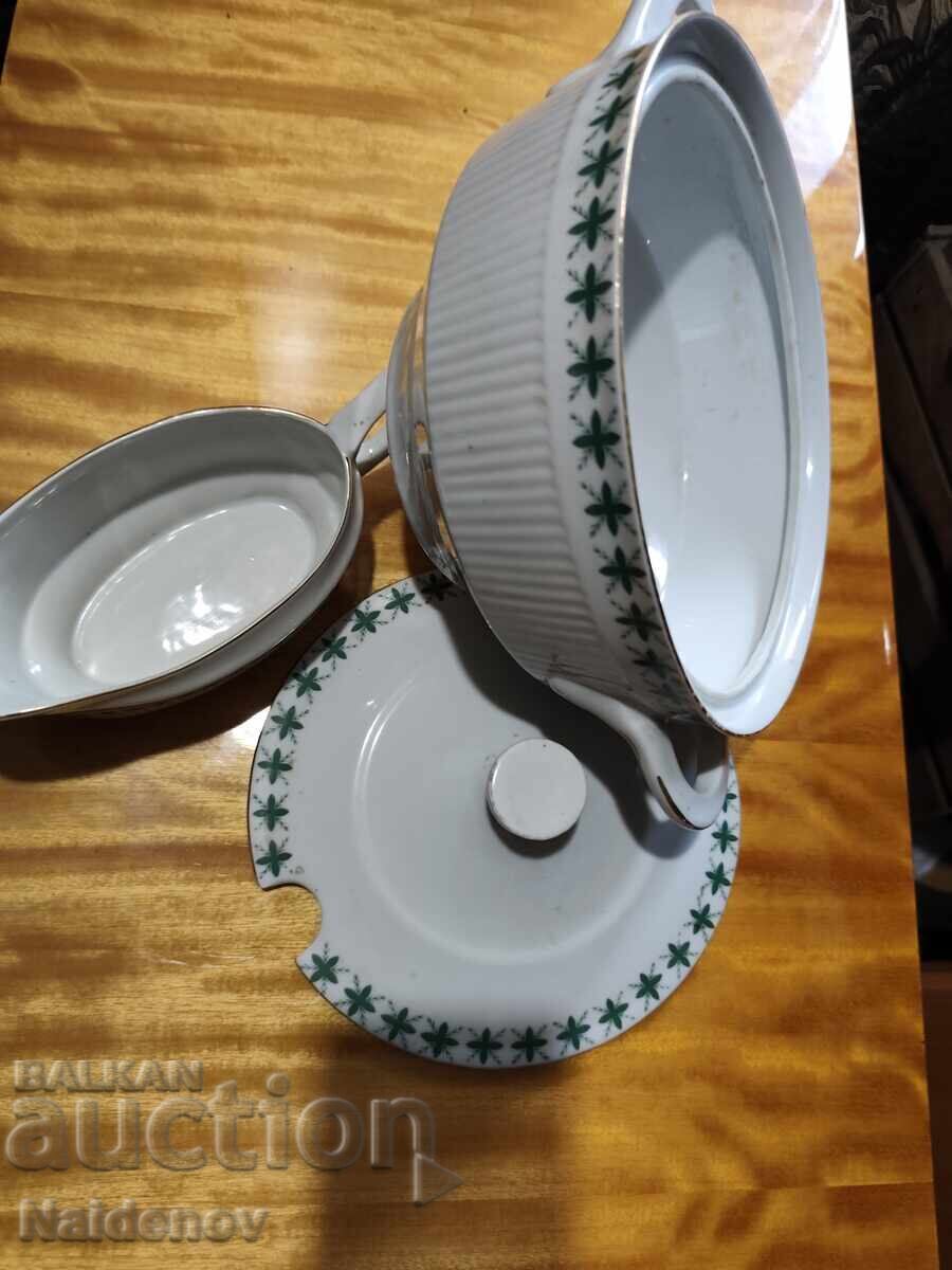 Лот порцеланов Супник сосиера от Соца Български с цена € 14.00 | 27.38 лв. Лот порцеланов Супник сосиера от Соца Български с цена € 14.00 | 27.38 лв.