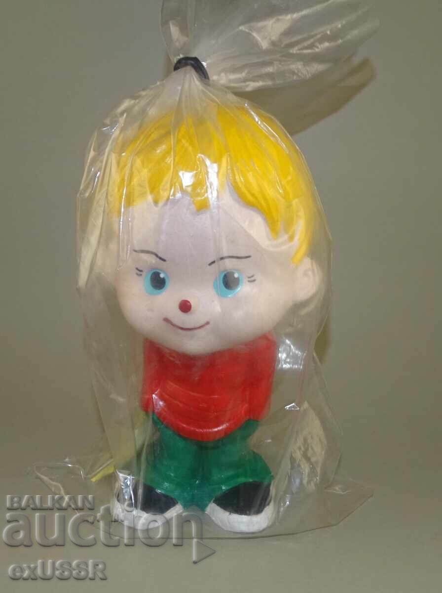 Παλιό σοσιαλιστικό λαστιχένιο παιχνίδι κούκλα καινούργιο με ετικέτα - Αγόρι Πεπίνο