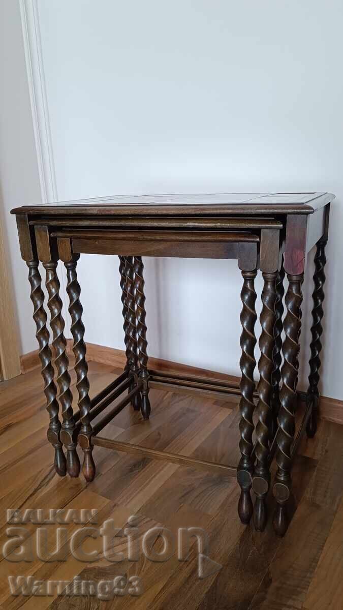 Delivery of Three-piece set of tables - natural wood Delivery of Three-piece set of tables - natural wood