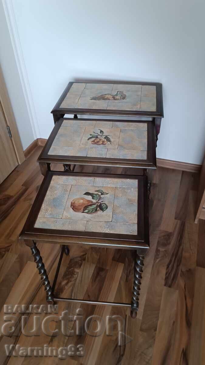 Three-piece set of tables - natural wood Three-piece set of tables - natural wood