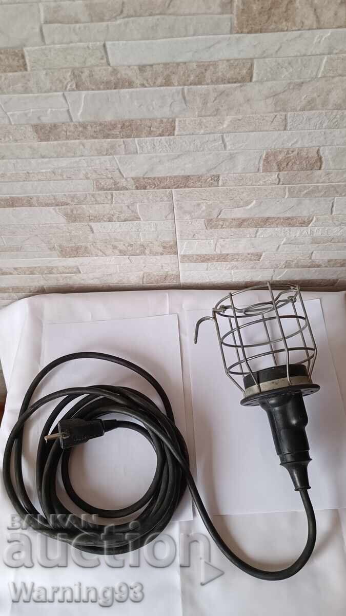 Γερμανικό φορητό φως εργασίας με κουμπί - παλιό μοντέλο