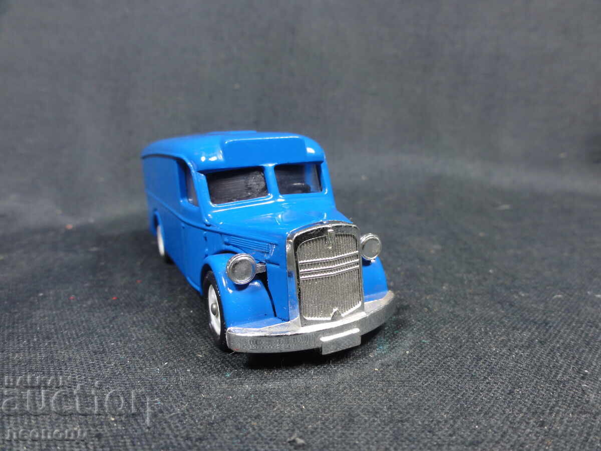 СТАРА РЕТРО МЕТАЛНА КОЛИЧКА КАМИОН MAN VAN CORGI - 5