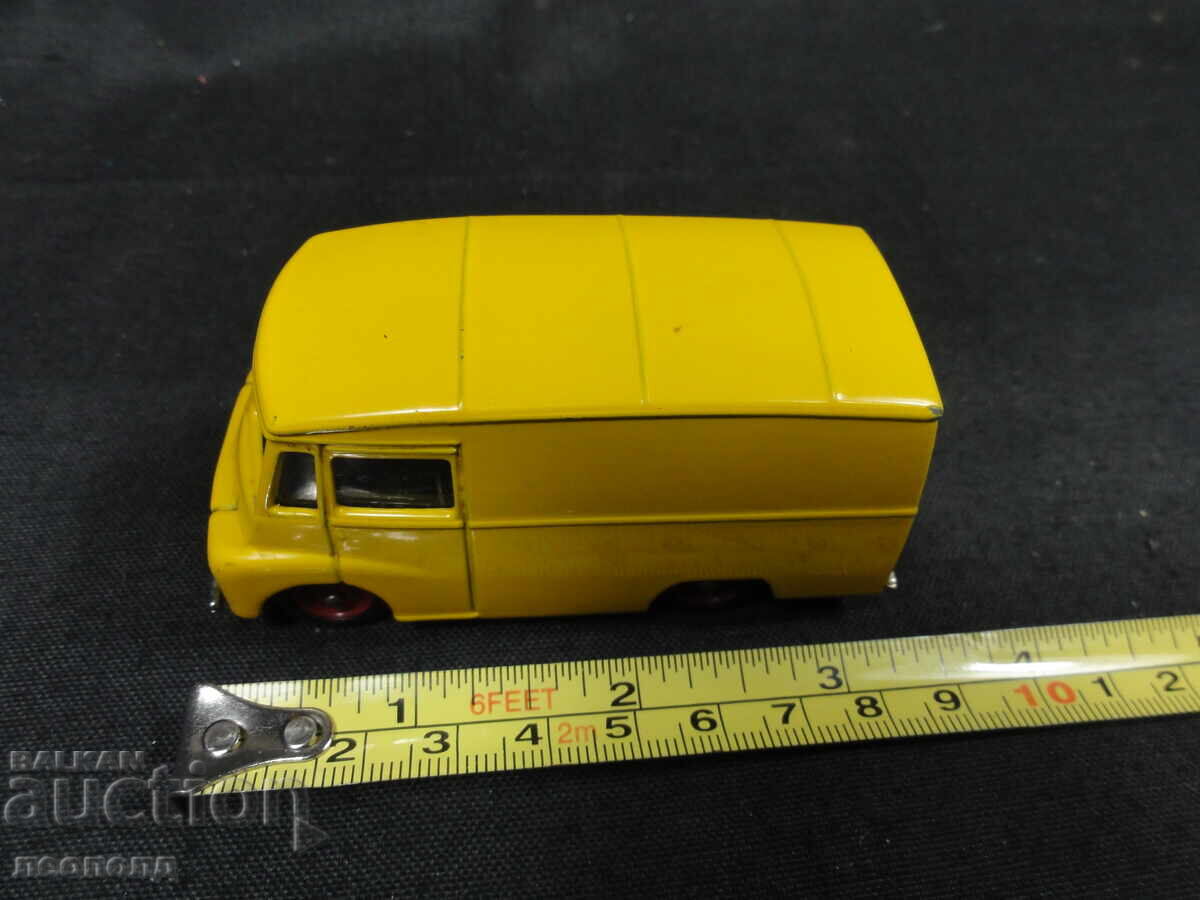 OLD RETRO METAL CAR MORRIS LD150 VAN CORGI - 7