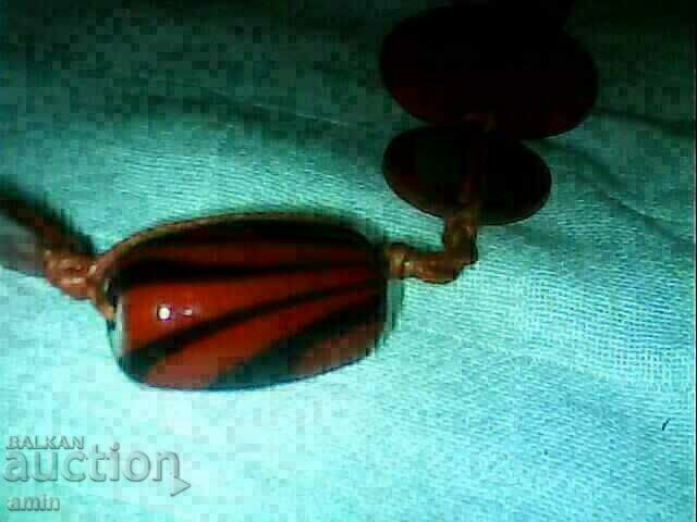 όμορφο παλιό κολιέ από φυσικές πέτρες Θιβέτ είναι γκρι με τιμή € 10.00 | 19.56 BGN όμορφο παλιό κολιέ από φυσικές πέτρες Θιβέτ είναι γκρι με τιμή € 10.00 | 19.56 BGN