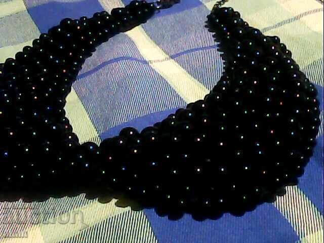 Auction  beautiful costume necklace