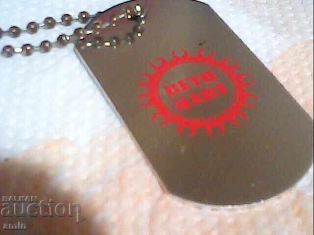 Παράδοση όμορφα κολιέ